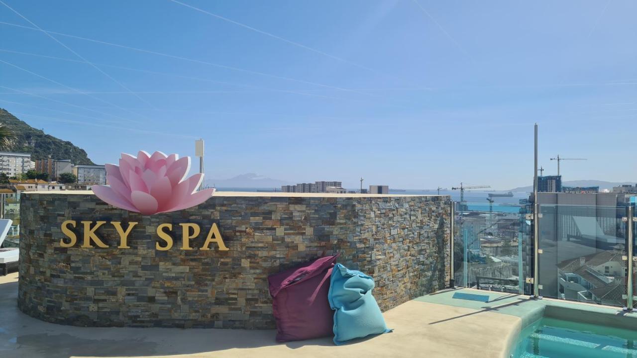 Ocean Plaza *