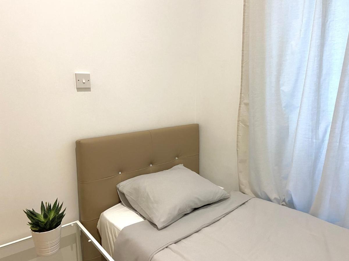 Modern Centre Two Bedroom Windsor - Grand House Apartamento Gibraltar