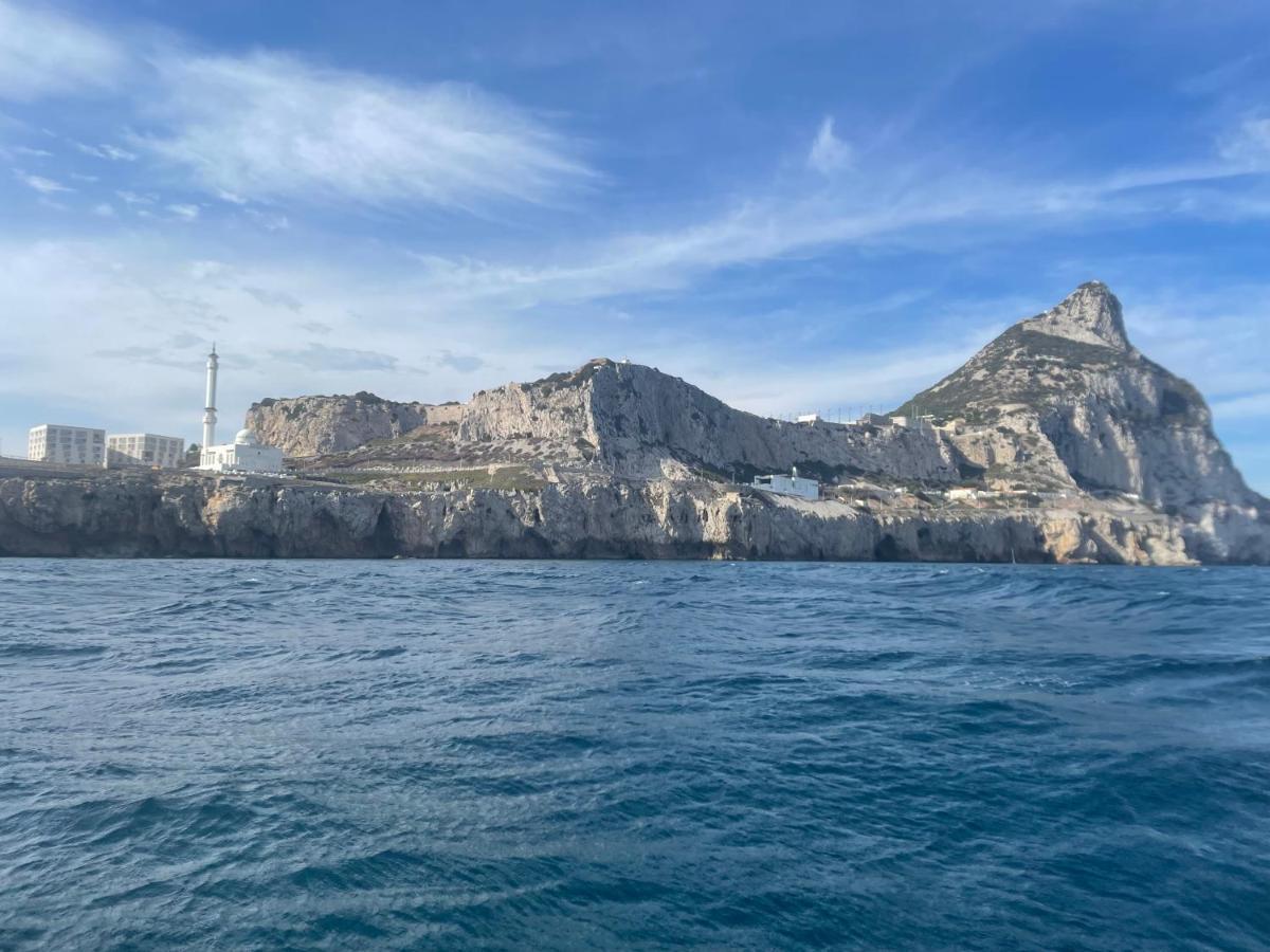 Hotel en barco Luxury Yacht Gibraltar