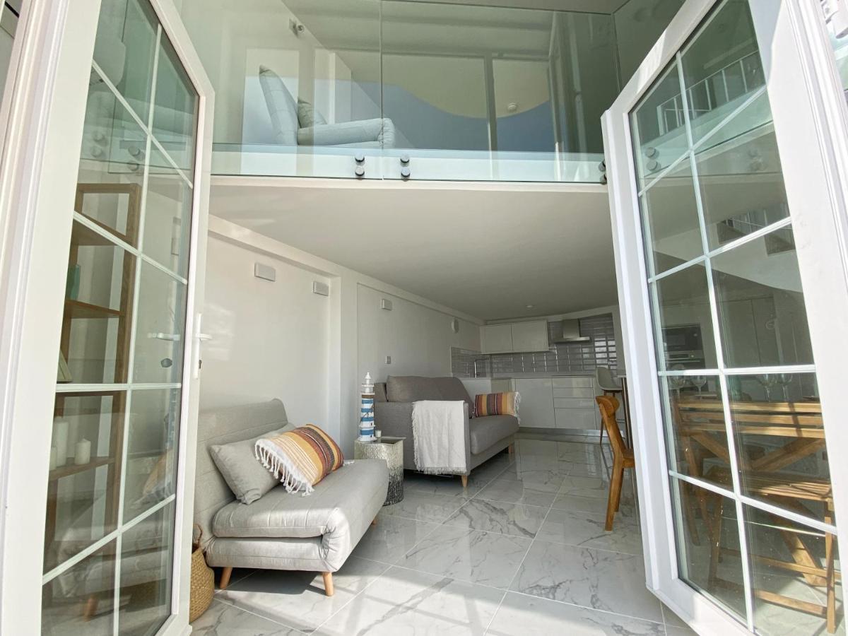 Spectacular Beachfront Duplex On The Mediterranean - Caleta, Catalan Bay Gibraltar