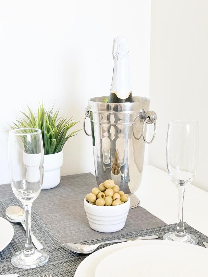 Sylvian Suites, Stylish And Comfortable, Sleeps 4 *