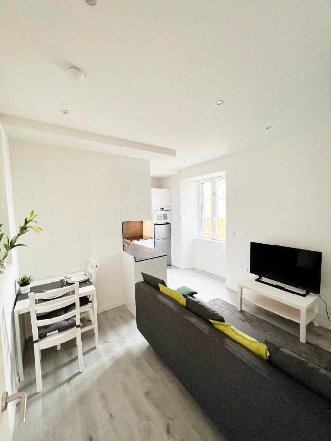 Sylvian Suites, Stylish And Comfortable, Sleeps 4 Apartment *