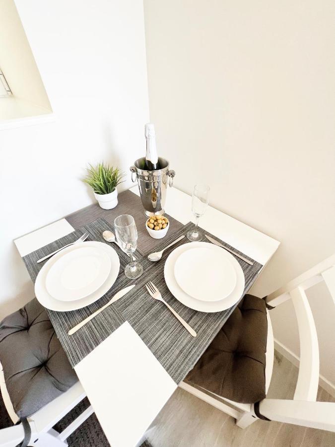 Sylvian Suites, Stylish And Comfortable, Sleeps 4 Apartment