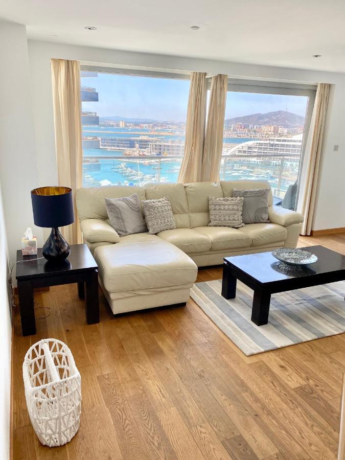 Ocean Village Lovely 2 Bedroom Apartment *