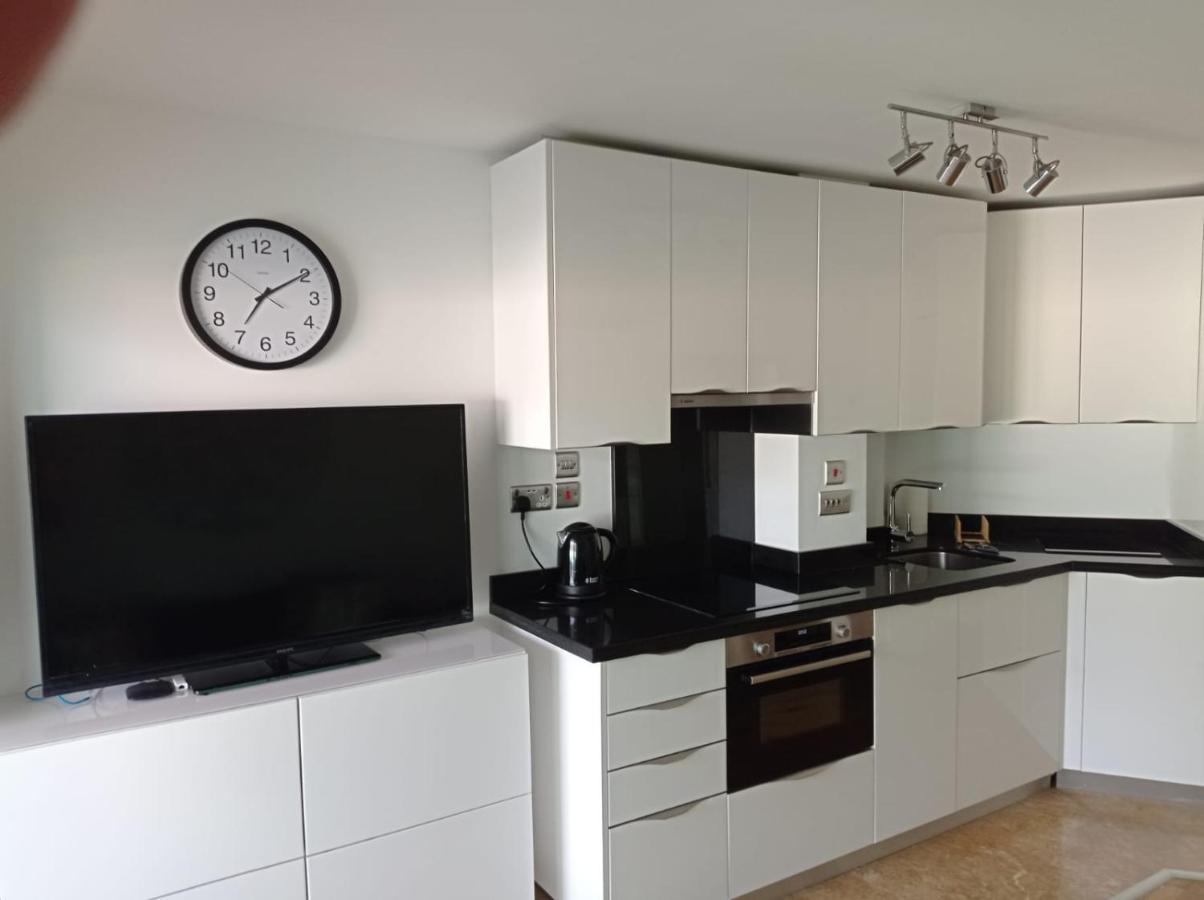 Luxury 1 Bedroom Studio Ocean Plaza *