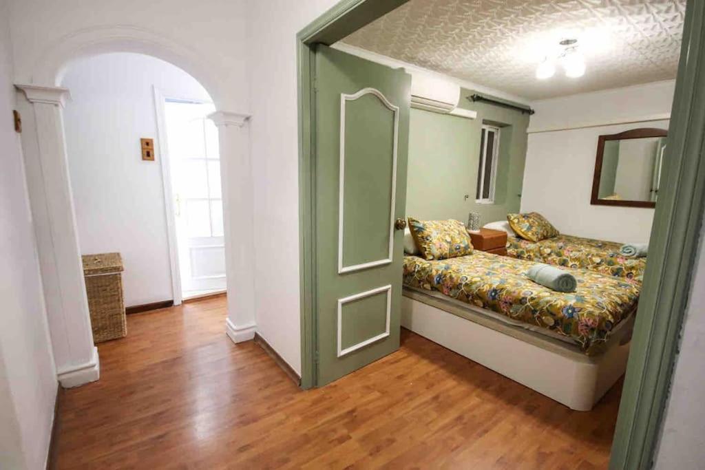 Holiday home Chic 3 Bedroom House In The Heart Of *