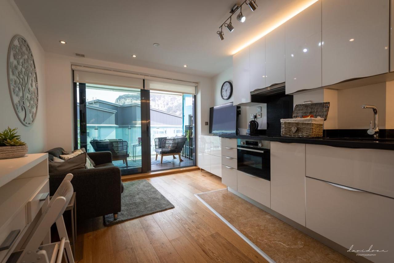 Apartment Luxury 1 Bedroom Studio Ocean Plaza