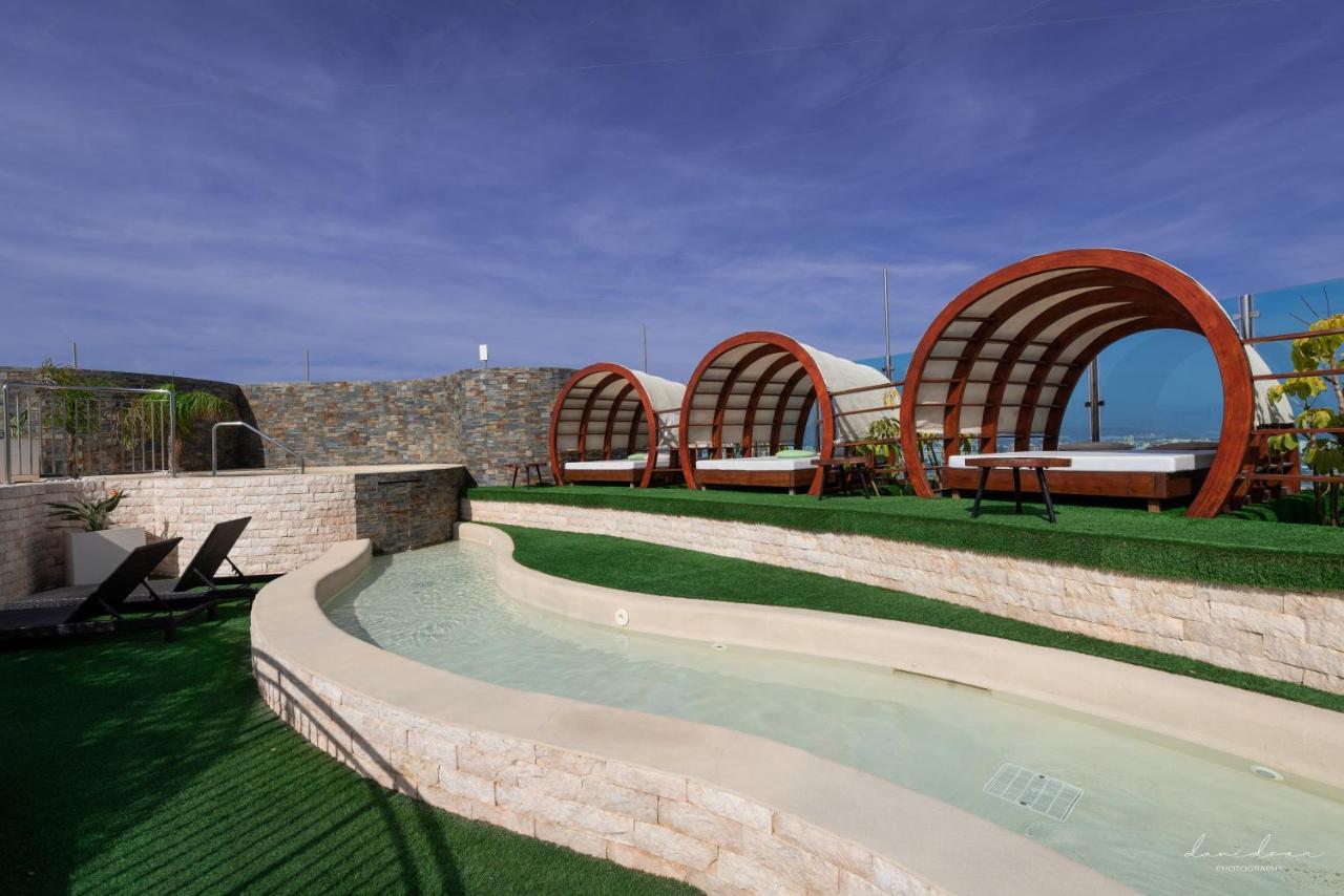 Luxury 1 Bedroom Studio Ocean Plaza Apartment