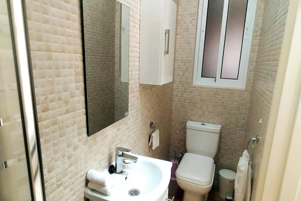 Apartamento Location 2 Bed2 Bath W/lift In Town! *