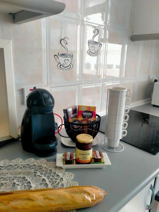 Căn hộ Location 2 Bed2 Bath W/lift In Town! *