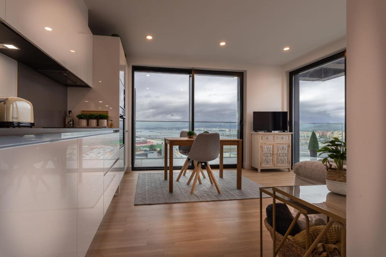 Forbes Suite1406-hosted By Sweetstay