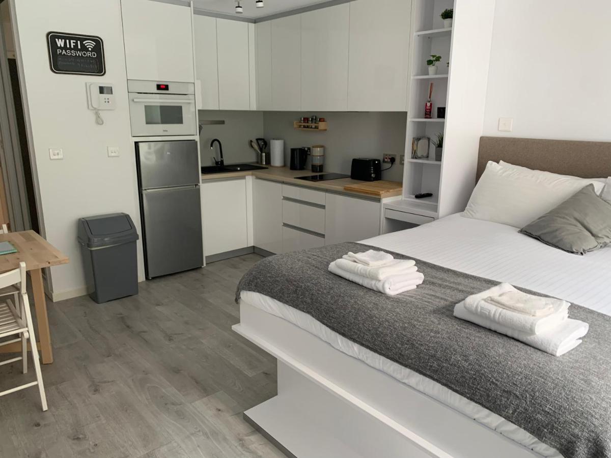 Cp High Floor Luxury * Gibraltar