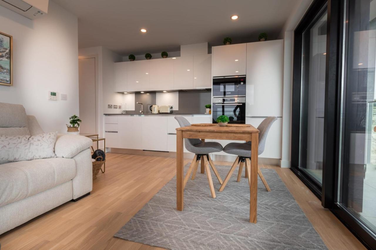 Forbes Suite1406-hosted By Sweetstay