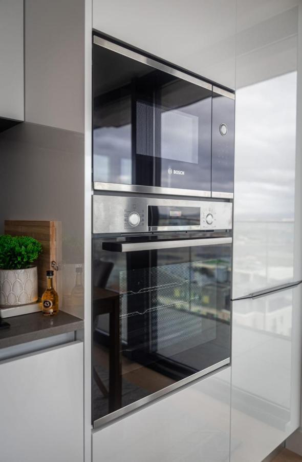 Forbes Suite1406-hosted By Sweetstay Apartamento