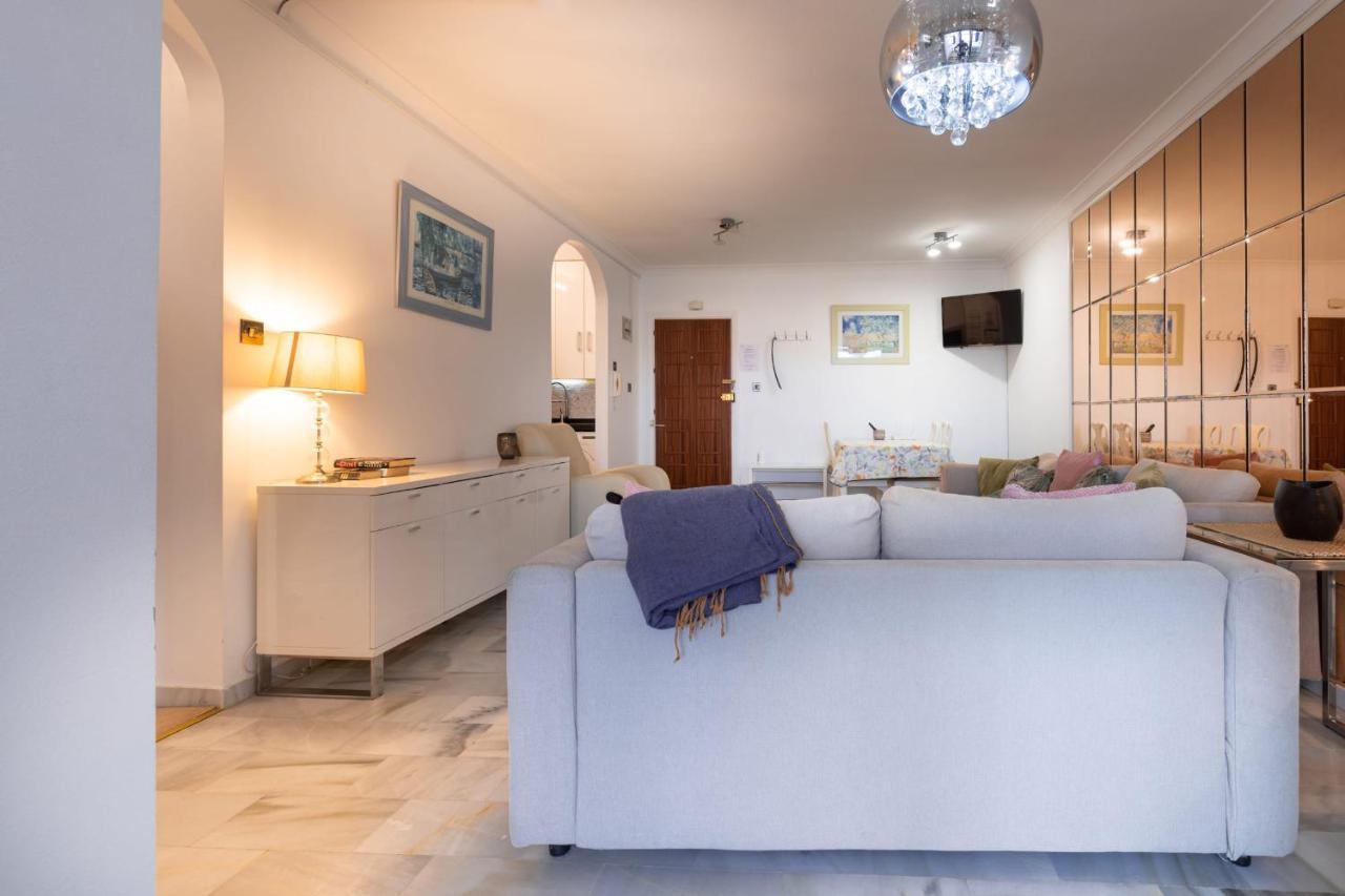 Neptune Suite-hosted By Sweetstay Apartment Gibraltar