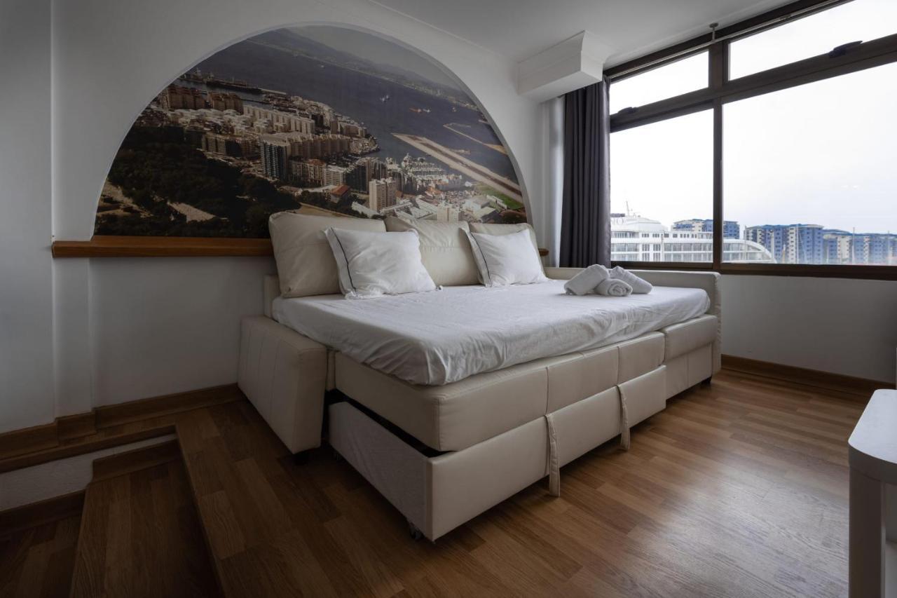 Apartment Neptune Suite-hosted By Sweetstay Gibraltar