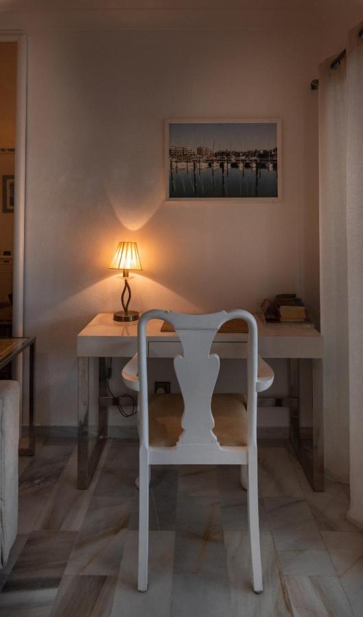 Neptune Suite-hosted By Sweetstay Apartment Gibraltar