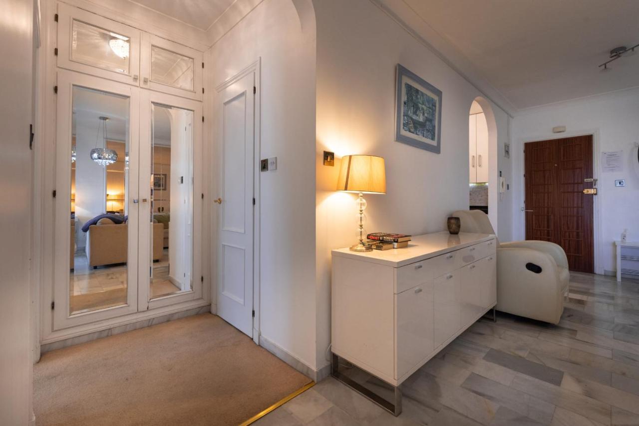 Neptune Suite-hosted By Sweetstay Gibraltar
