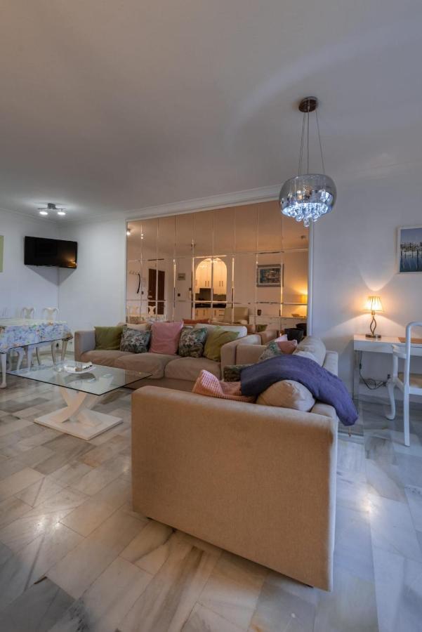 Neptune Suite-hosted By Sweetstay Gibraltar