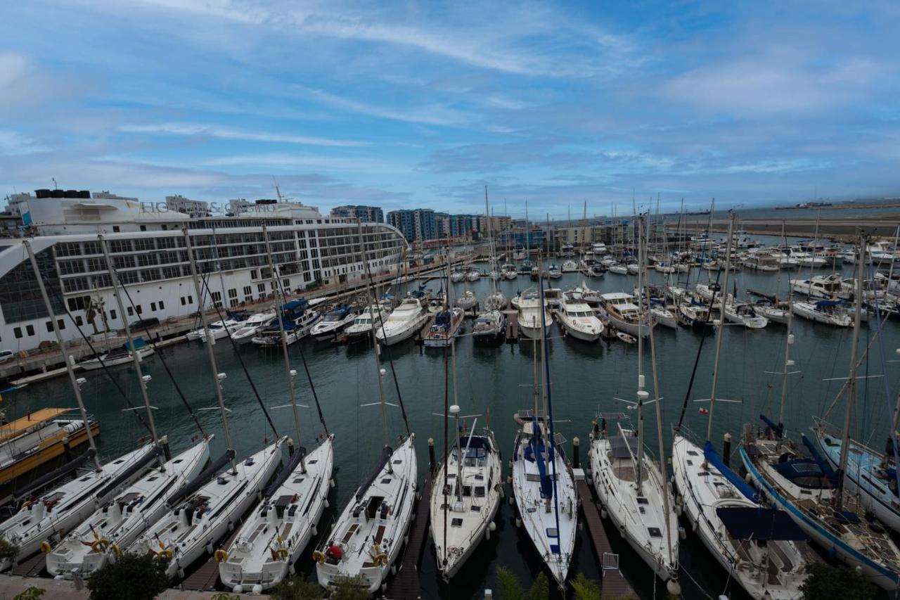 Neptune Suite-hosted By Sweetstay Gibraltar