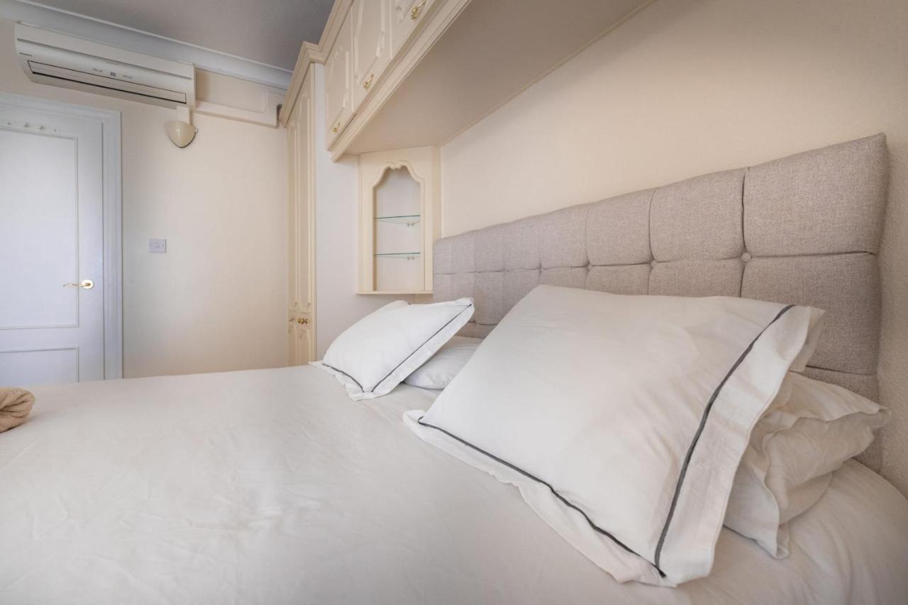 Neptune Suite-hosted By Sweetstay Apartment
