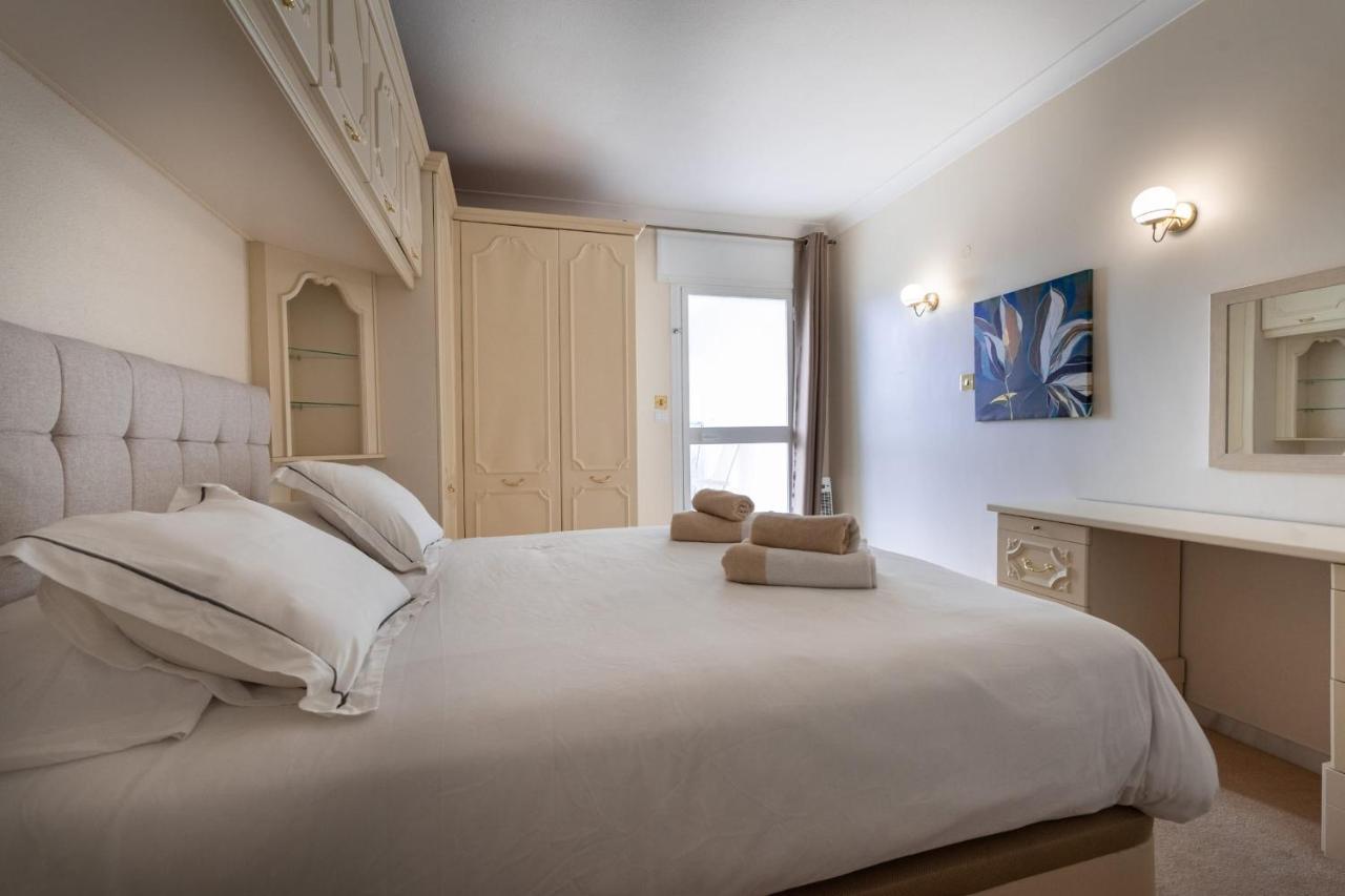 Apartment Neptune Suite-hosted By Sweetstay Gibraltar