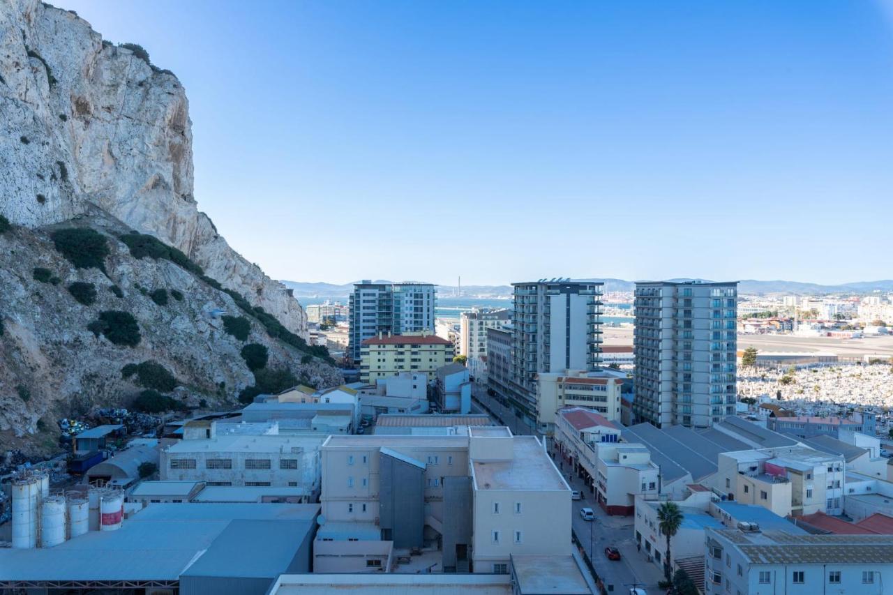 Great Studio With View-hosted By Sweetstay *