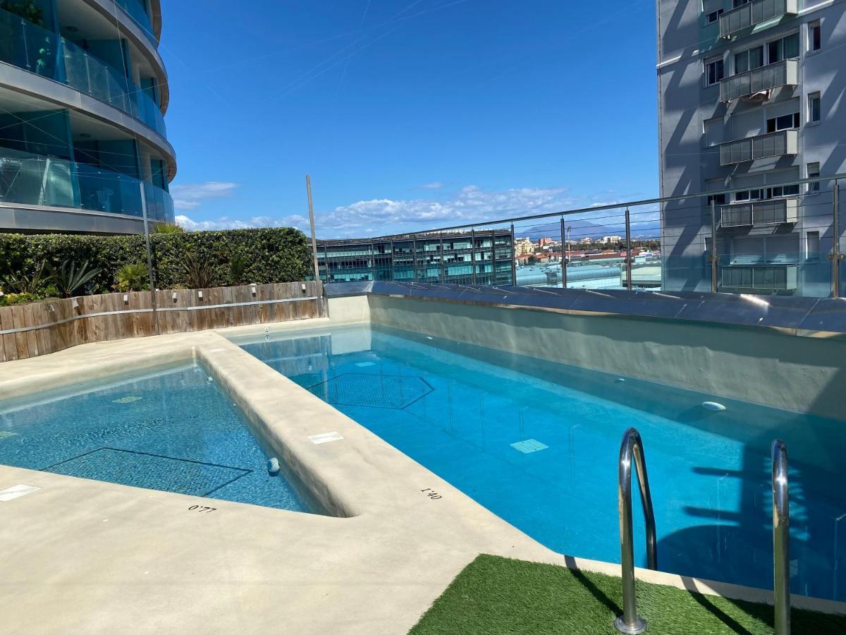 Căn hộ Rooftop Pool With Spectacular Views And Location Gibraltar