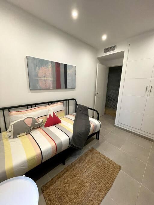 2br 2ba With Private Patio Your Serene Escape * Gibraltar