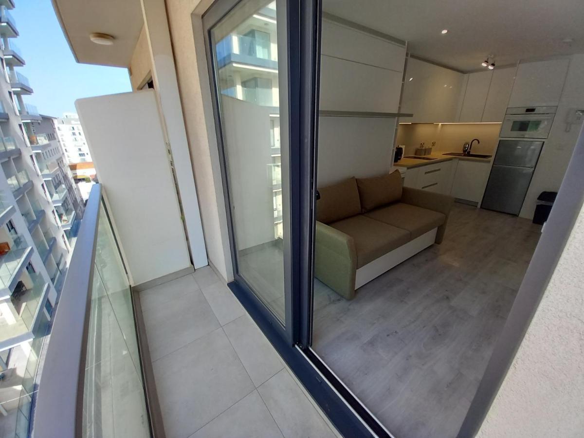 The Hub Studio With Balcony, Wi-fi & Gym *