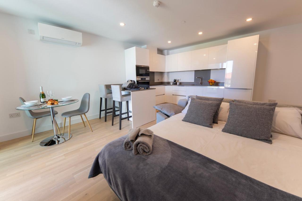 Apartamento Brand New Luxury 1 Bed 2 Bath - & Pool *