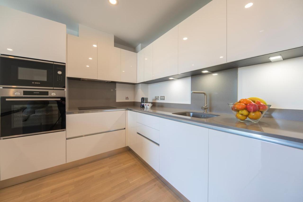Brand New Luxury 1 Bed 2 Bath - & Pool *