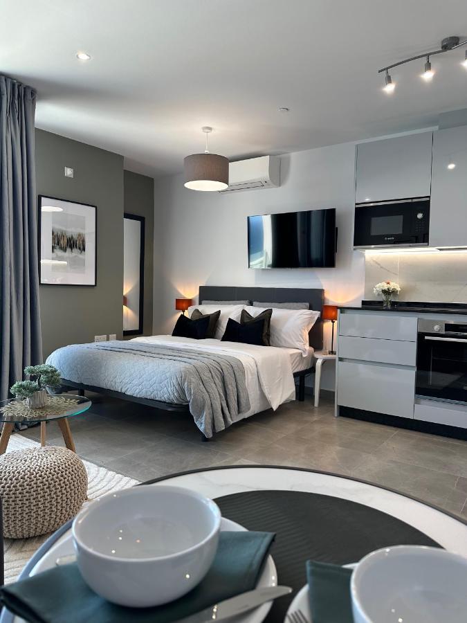 E1 Presidential On High Floor With Stunning Sea Views Apartment