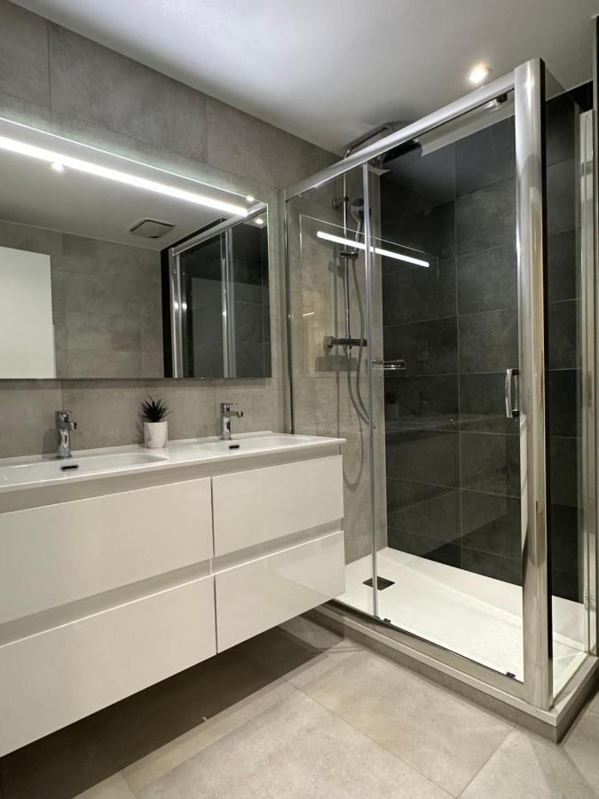 E1 Presidential On High Floor With Stunning Sea Views Apartment *