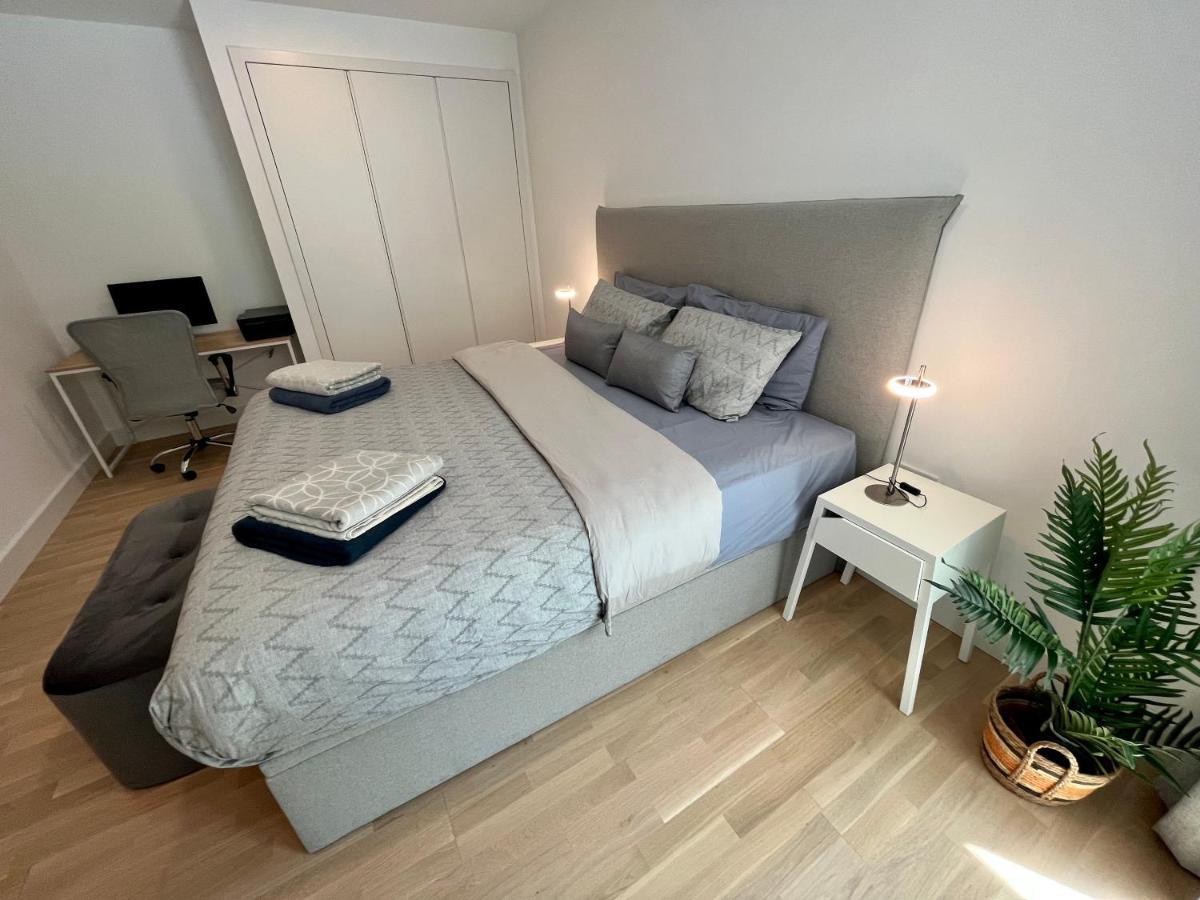 Apartamento Modern With And Pool