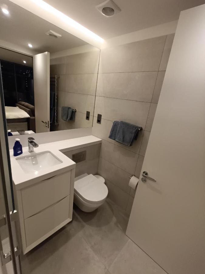 New - In Eurocity - Large Pool - Rock Or Sea Views - Balcony - Free Parking - And Short Let In Căn hộ *