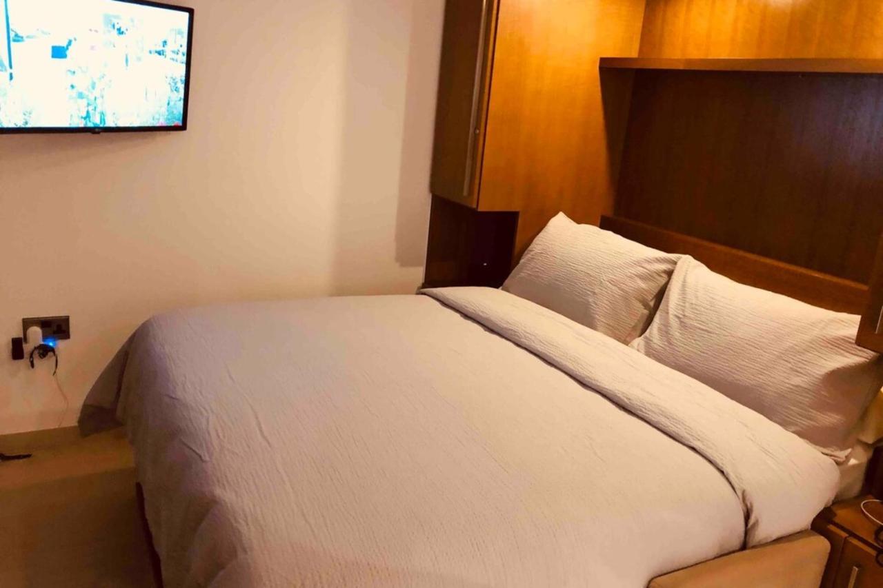Westone Suite710-hosted By Sweetstay * Gibraltar