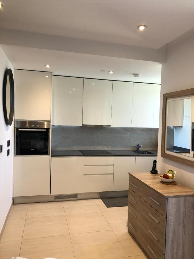 Apartment Westone Suite710-hosted By Sweetstay Gibraltar