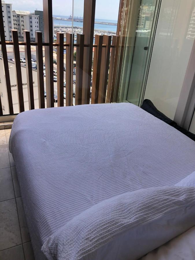 Westone Suite710-hosted By Sweetstay Apartment