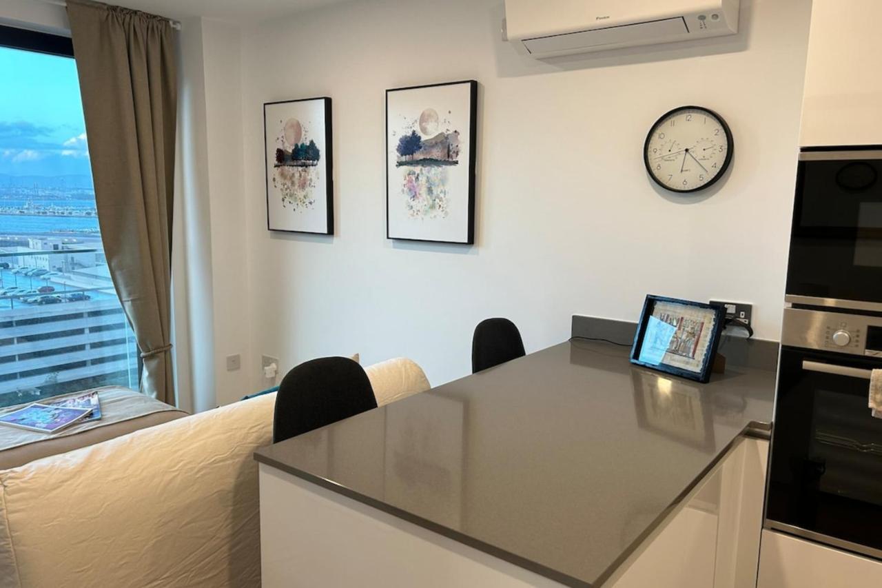 Apartment Forbes Suite1103 -hosted By Sweetstay *