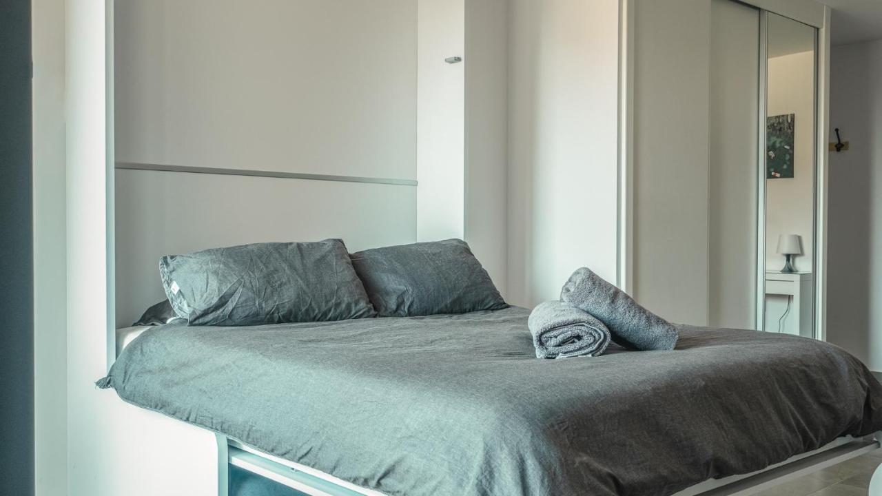 Apartment Brand New Near The Beach,