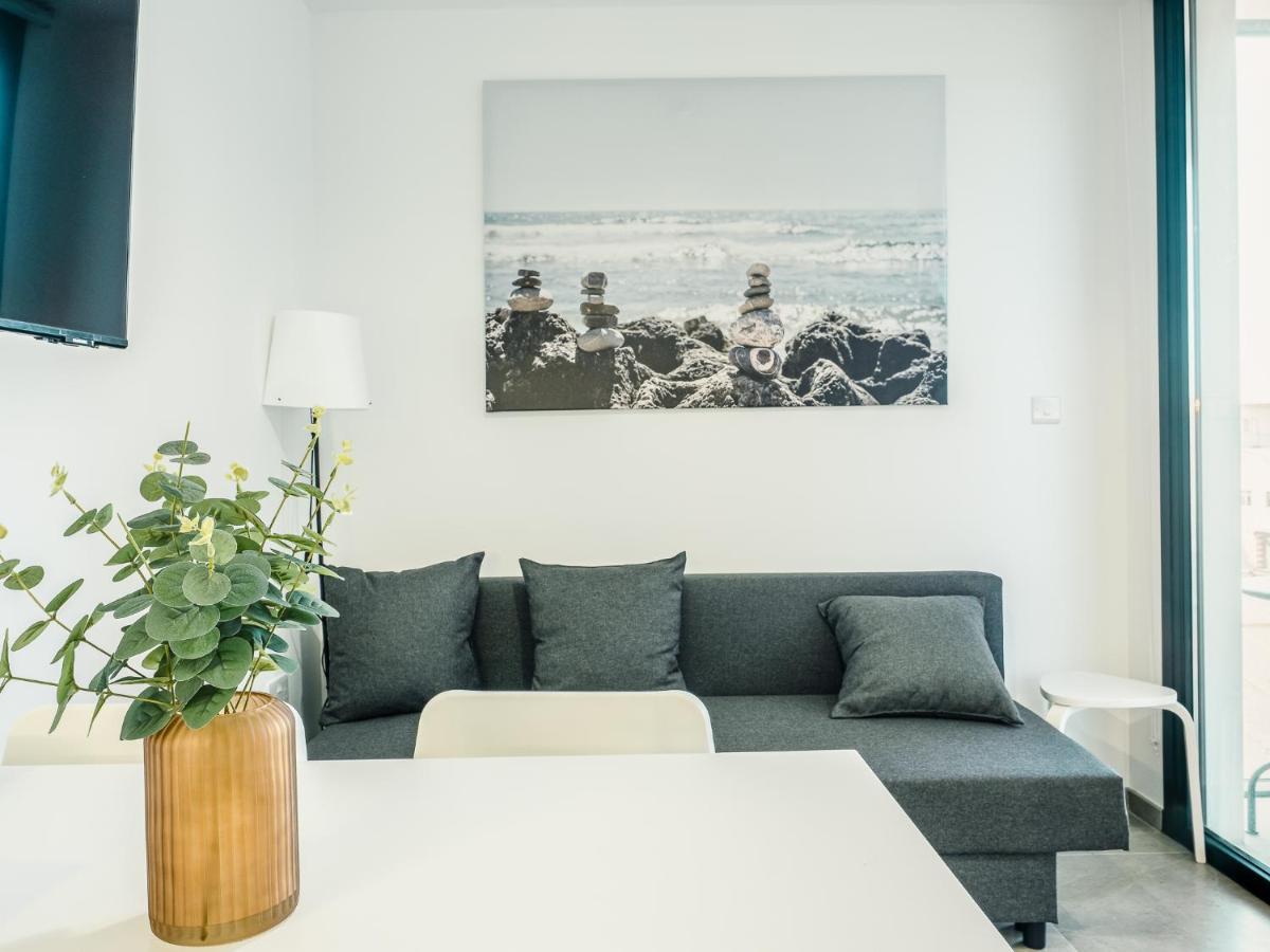 Brand New Near The Beach, Apartment *