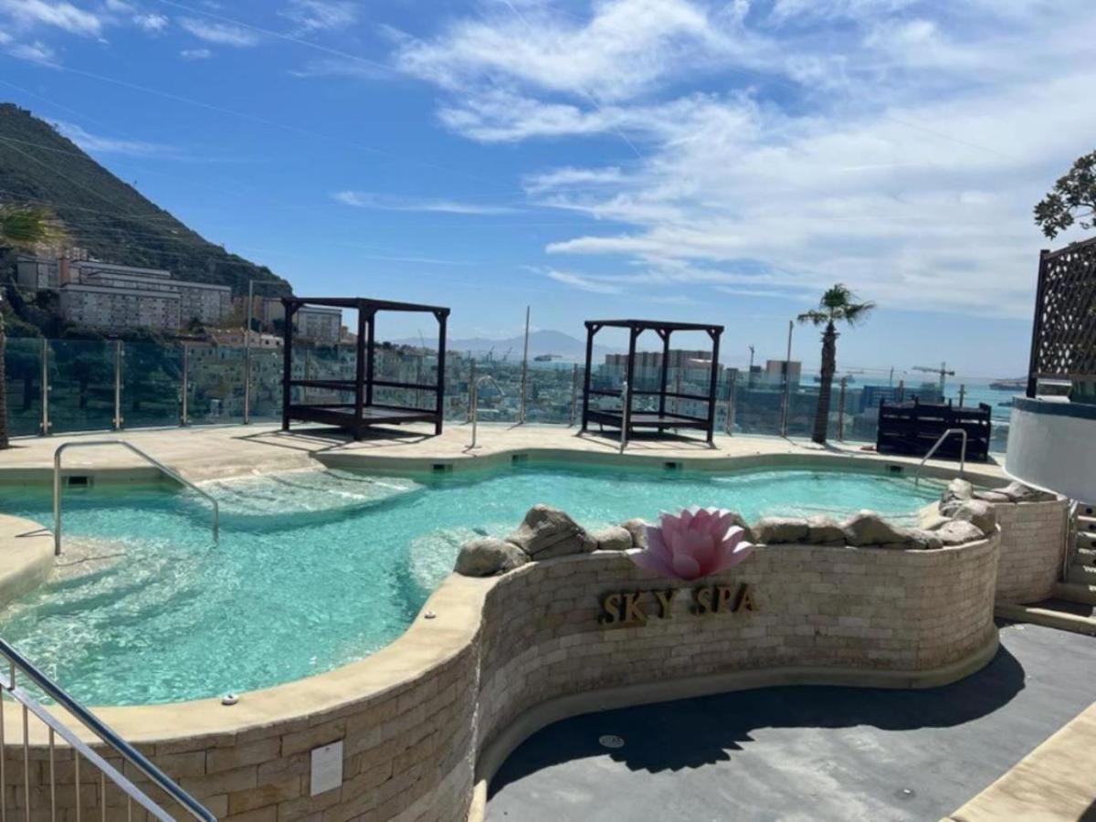 Ocean Plaza