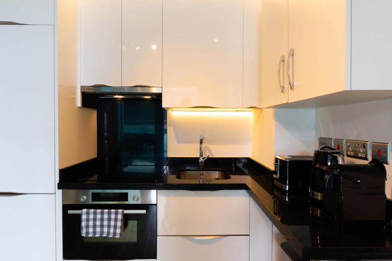 Ocean 11-hosted By Sweetstay Apartment