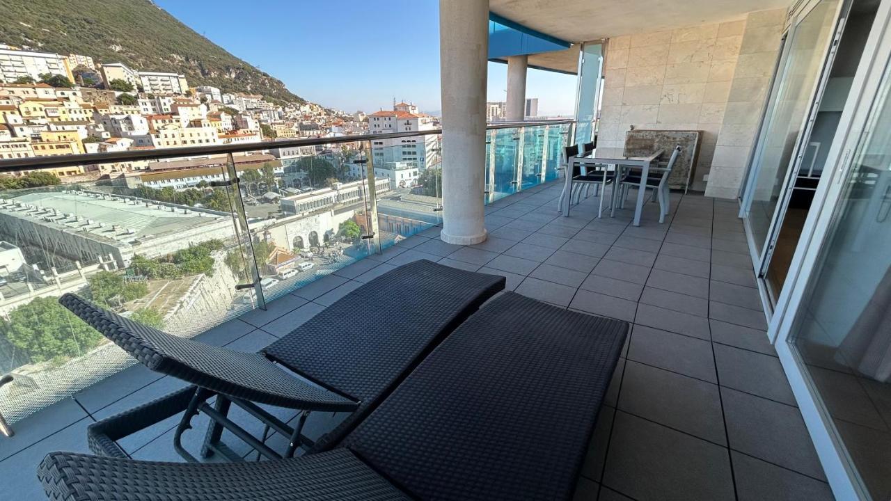 Ocean Village Luxury 2 Bed 2 Bath - Amazing Views - Pools And Jacuzzis *