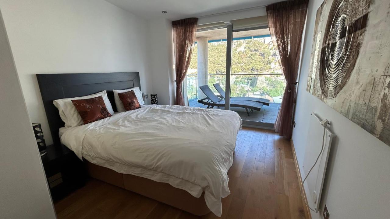 Ocean Village Luxury 2 Bed 2 Bath - Amazing Views - Pools And Jacuzzis * Gibraltar