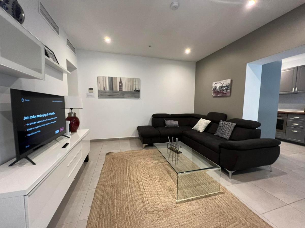 2br 2ba With Private Patio Your Serene Escape *