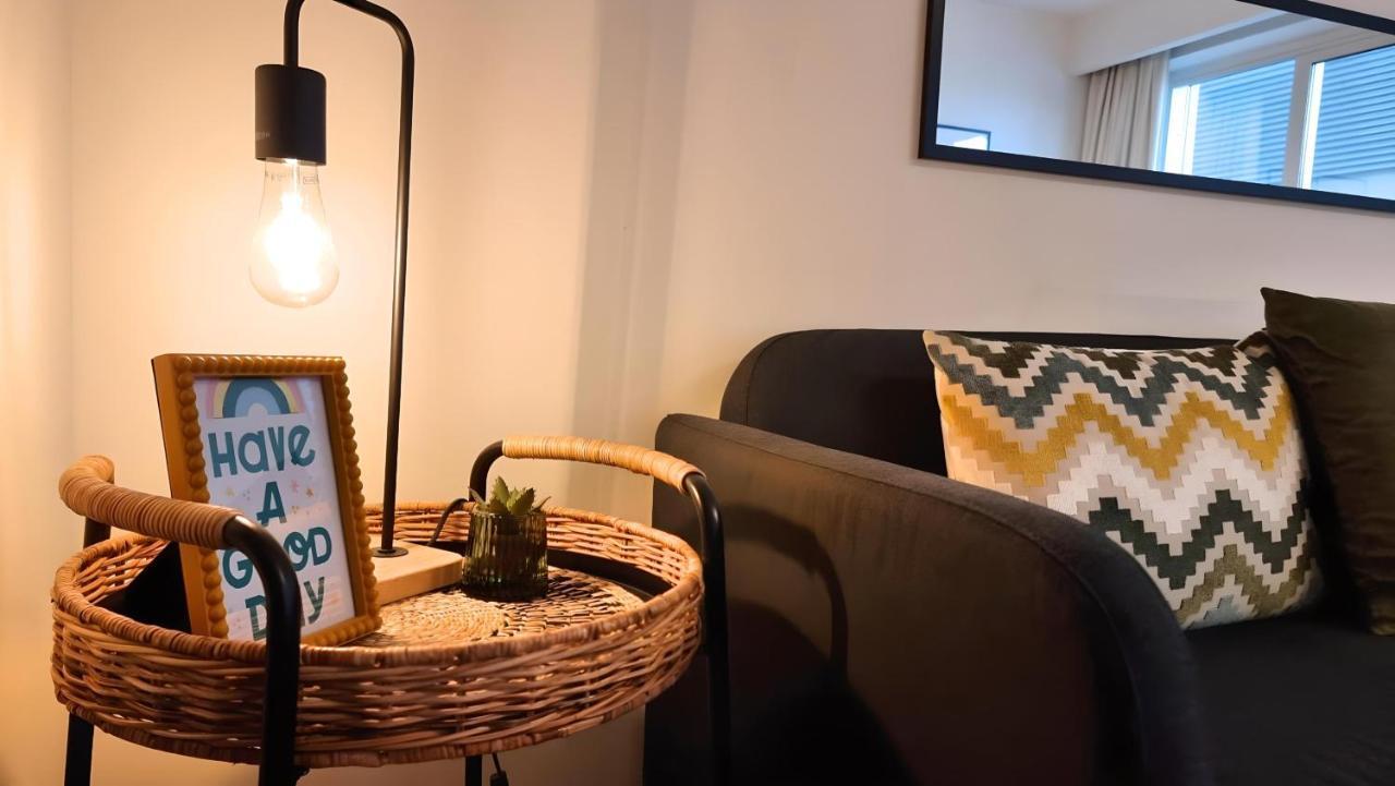 Fabulous With Aircon, Parking And Terrace Ocean View Apartamento