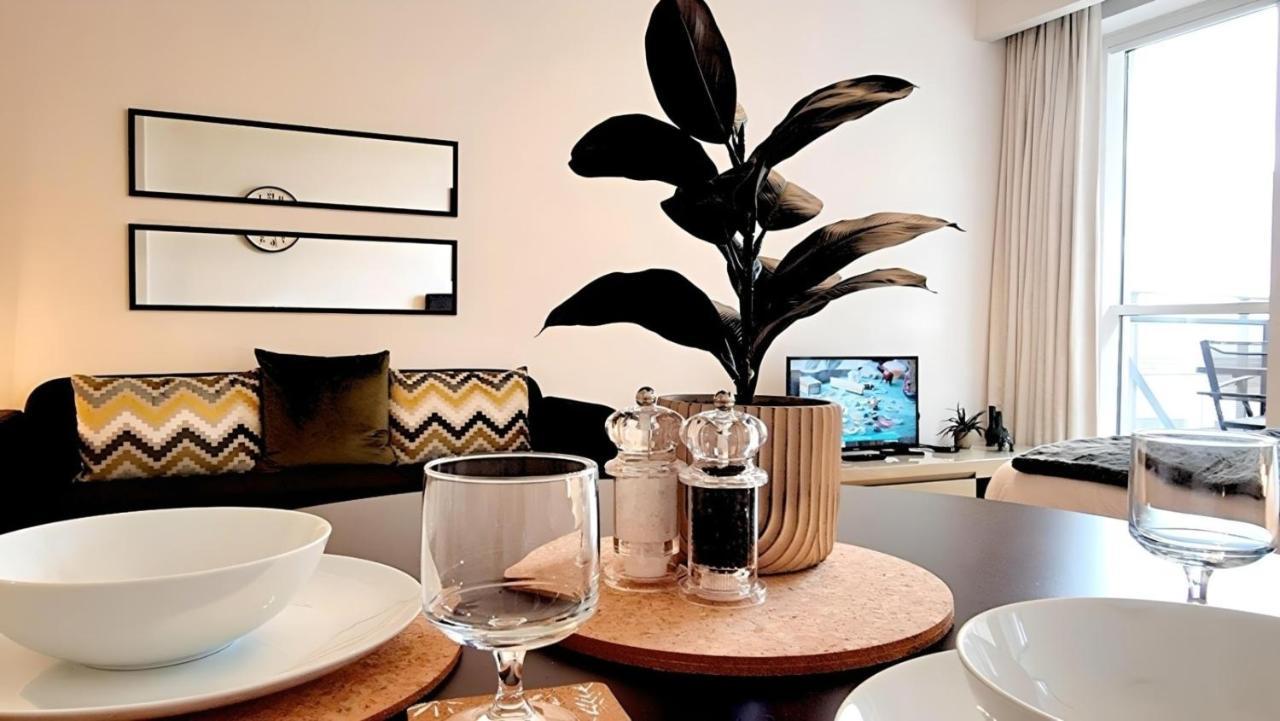 Fabulous With Aircon, Parking And Terrace Ocean View Gibraltar