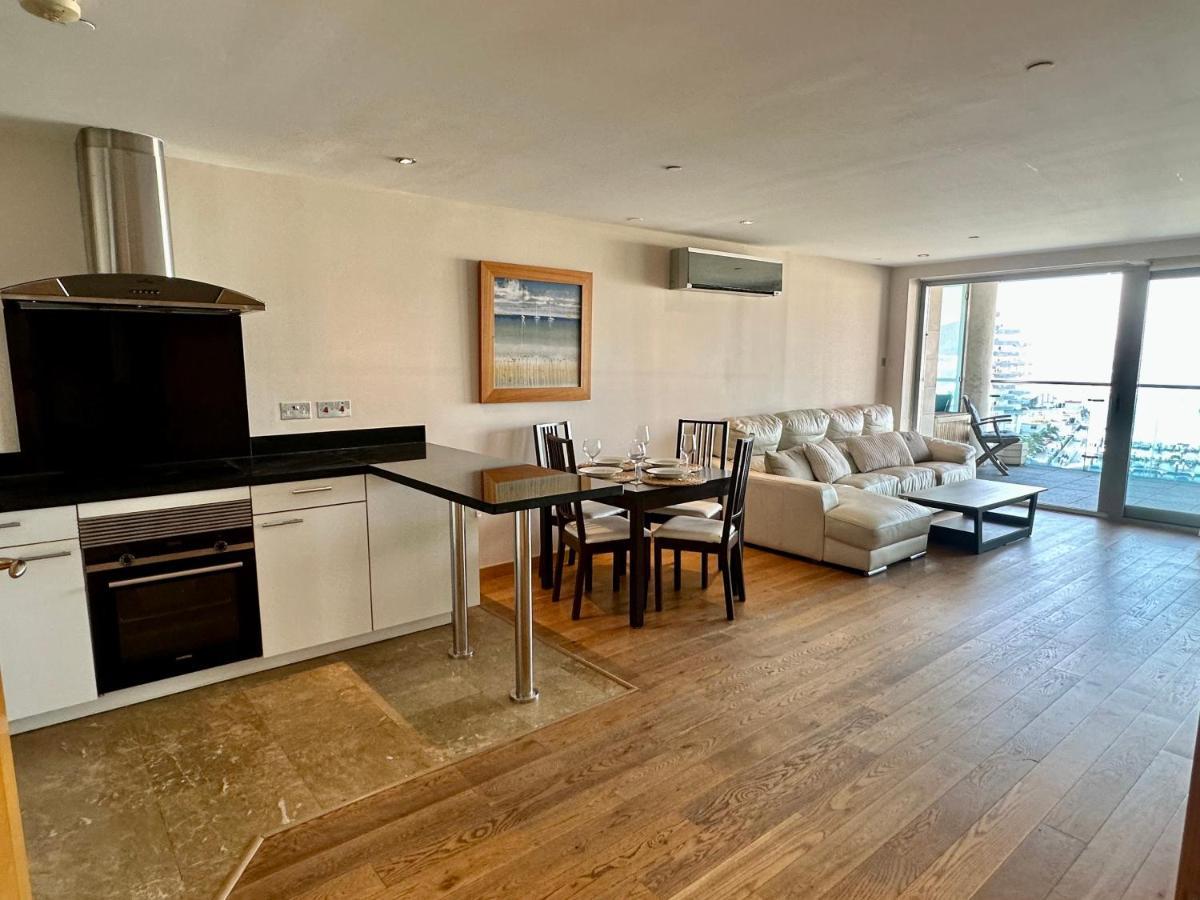 Apartamento Ocean Village - Parking, Central, Marina Views, Pools, Jacuzzi Gibraltar